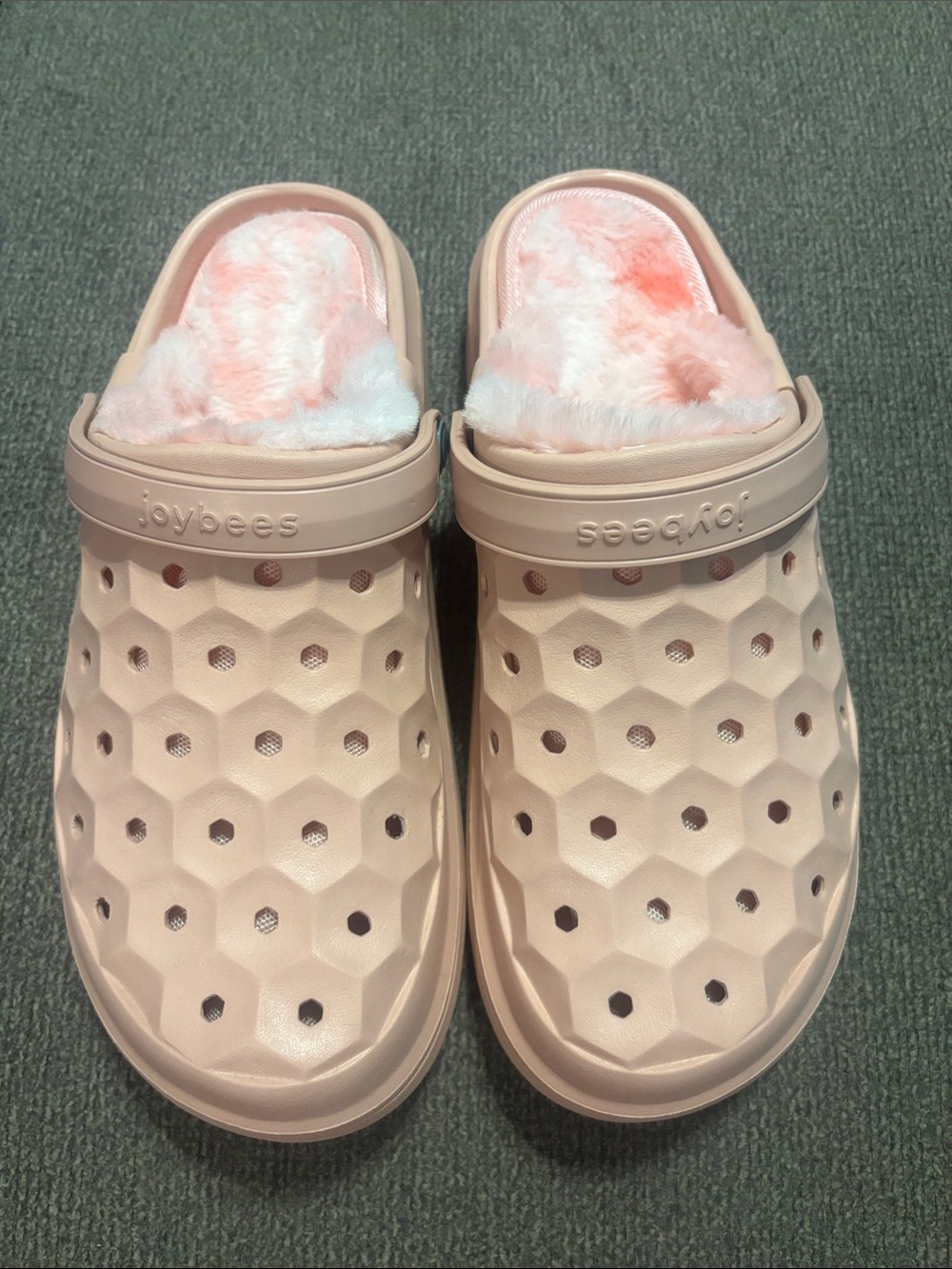 New without tags— joybees Blush Pink Removeable Fuzzy Lined Clogs